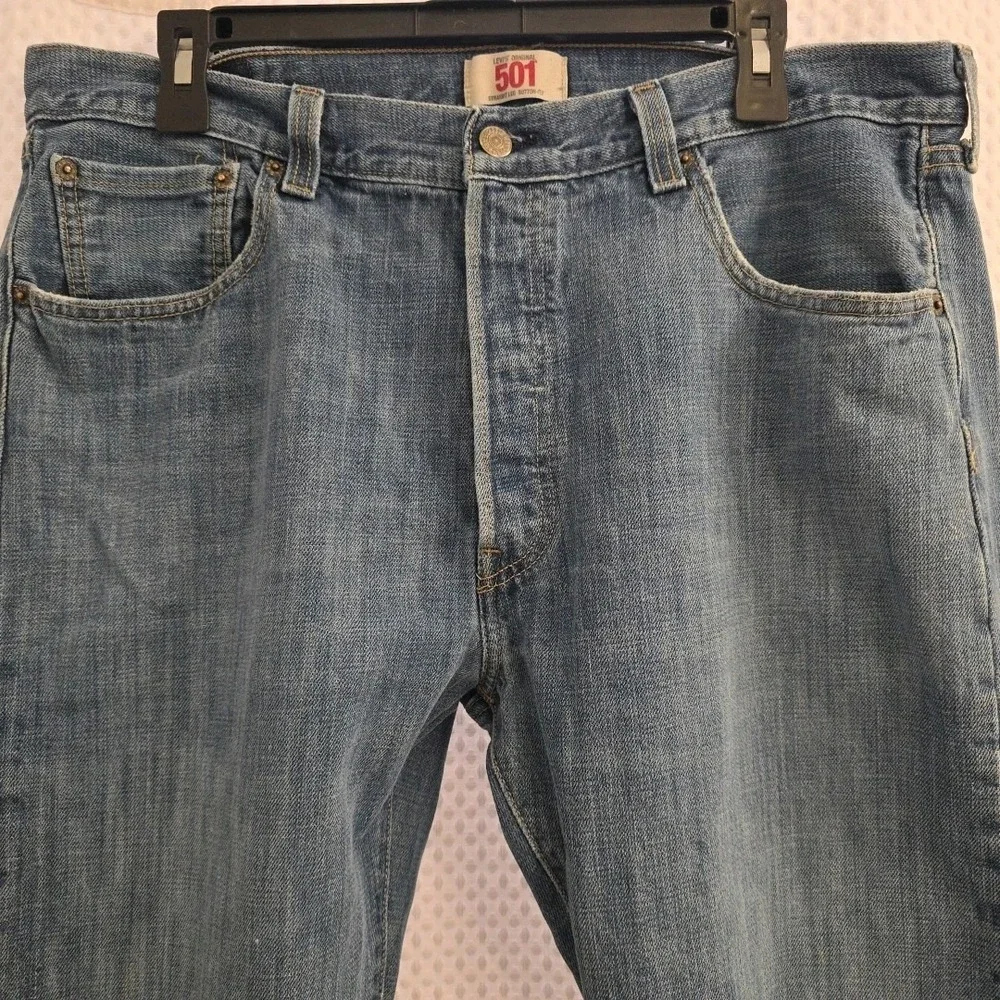 Levis 501‎ Jeans Mens 36x34 Mid Rise Straight Leg Button Medium Wash Denim Blue